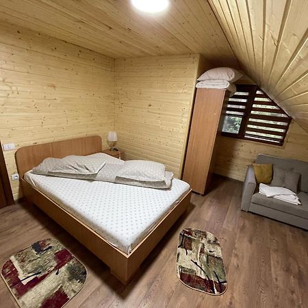 Camping Dragoske Hotel Ciofrîngeni Kültér fotó