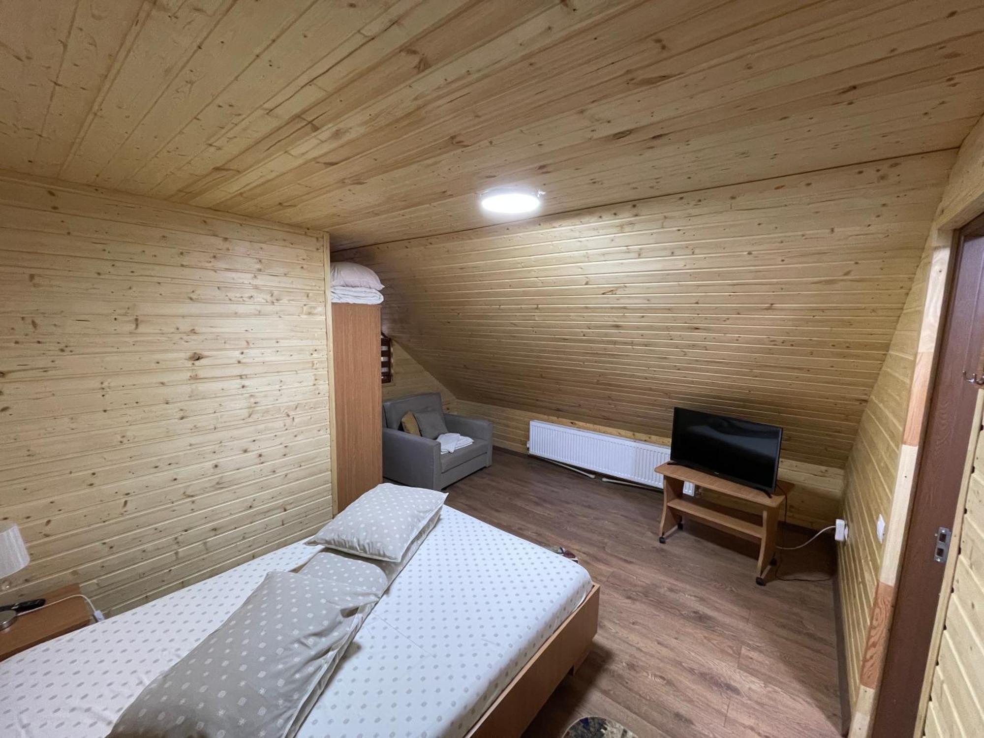 Camping Dragoske Hotel Ciofrîngeni Kültér fotó